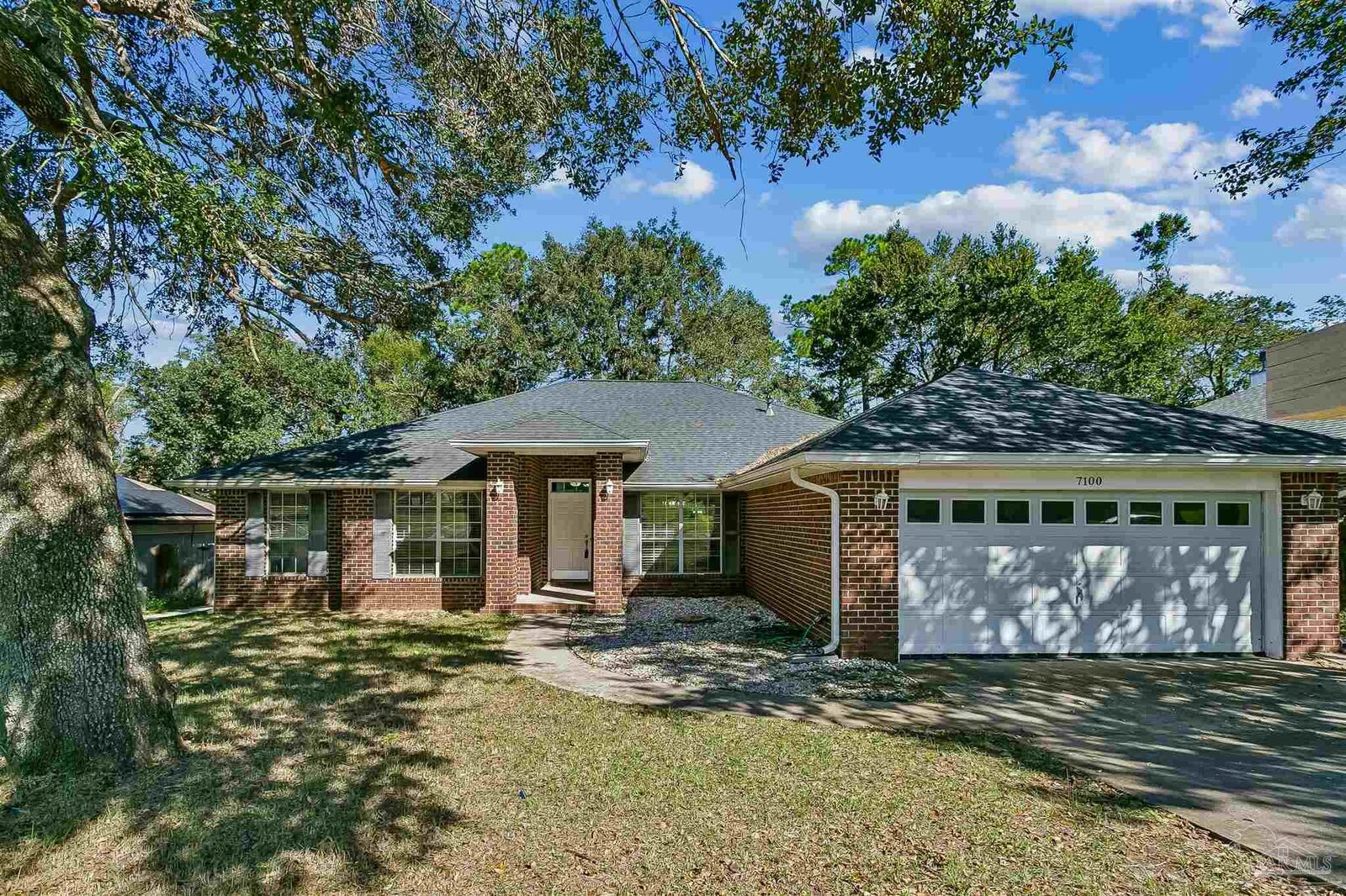 Property Photo:  7100 Rampart Way  FL 32505 