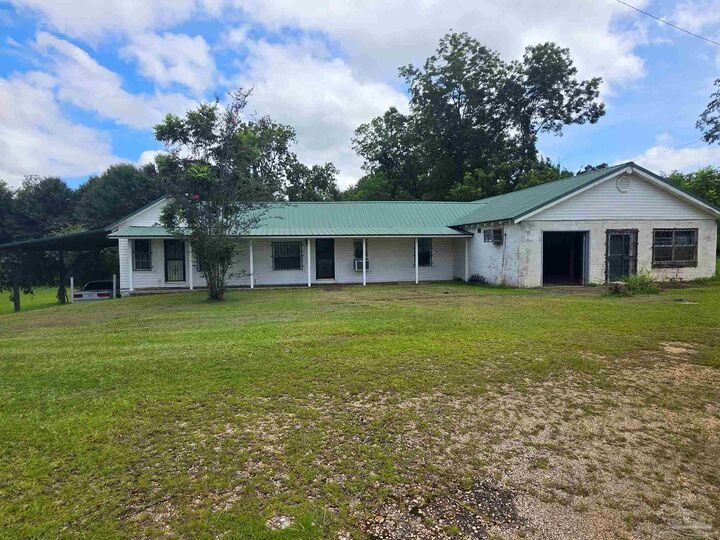 Property Photo:  6200 Arthur Brown Rd  FL 32568 