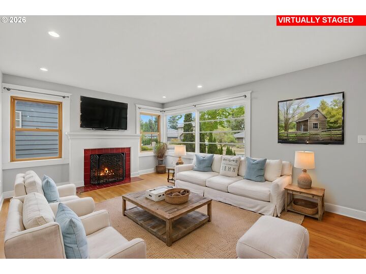 Property Photo:  7048 N Olin Ave  OR 97203 