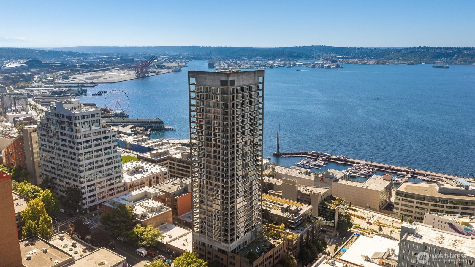 Property Photo: 2125 1st Avenue 2304 WA 98121