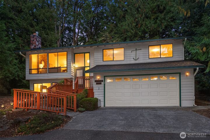 Property Photo: 19314 103rd Avenue NE WA 98011