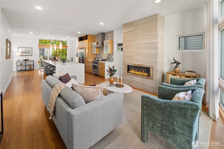 Property Photo: 1119 16th Avenue WA 98122