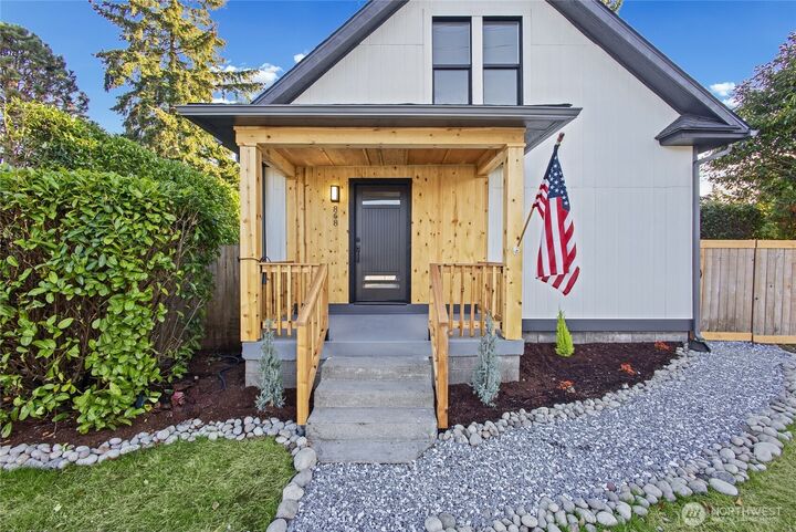 Property Photo: 868 S 48th St WA 98408
