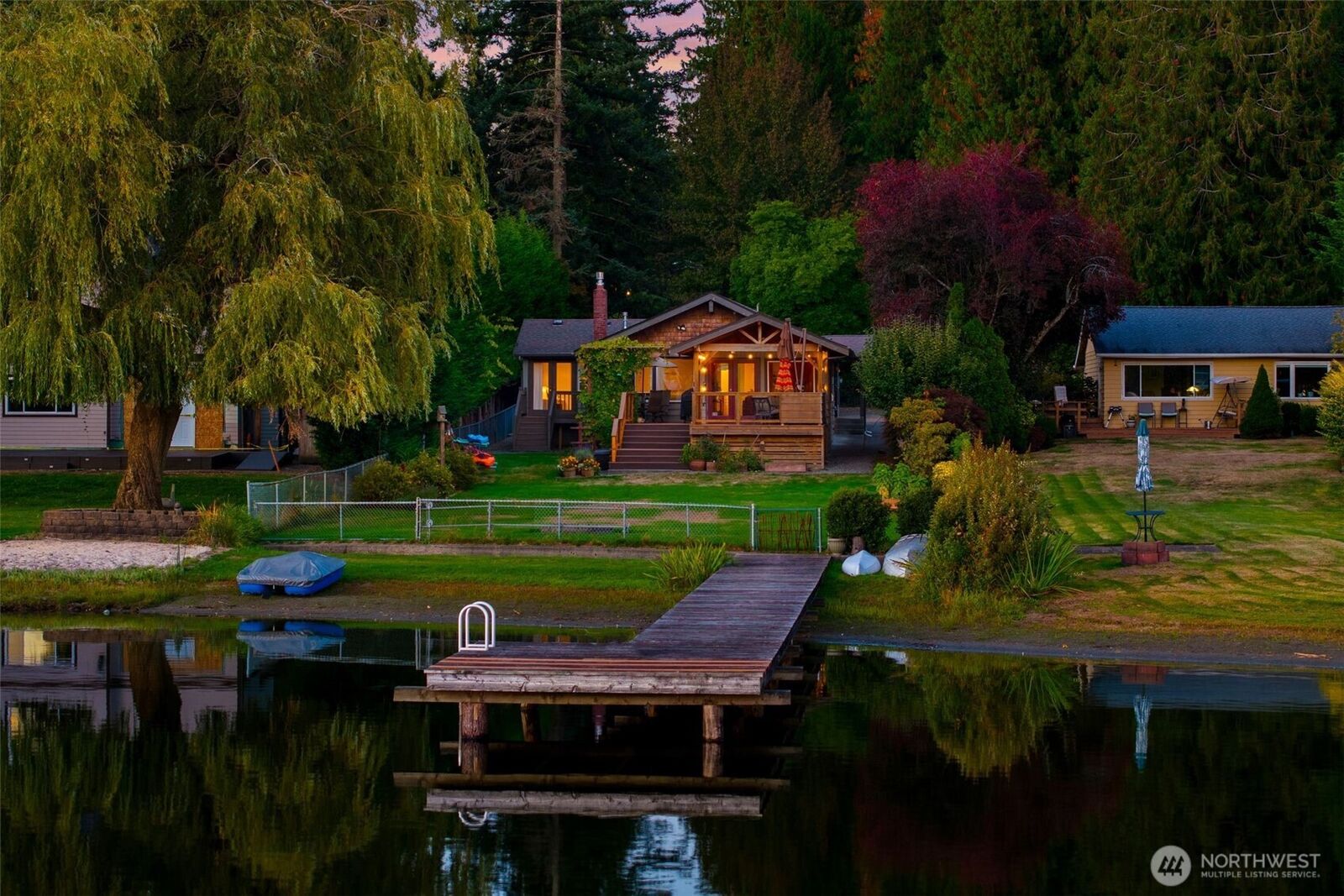 Property Photo:  30979 E Lake Morton Drive SE  WA 98042 