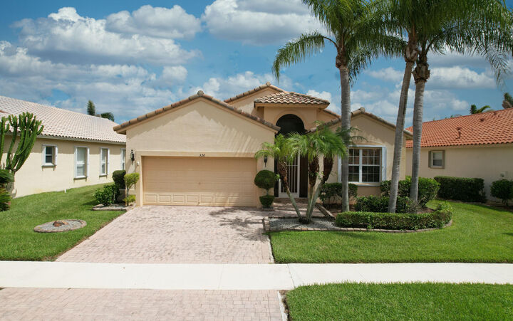 Property Photo: 320 NW Millpond Lane FL 34986