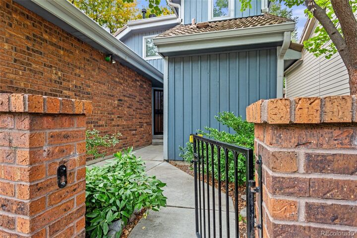 Property Photo:  2900 S Quebec Street 3  CO 80231 