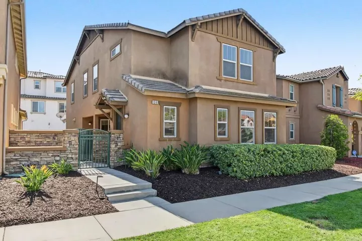 Property Photo:  1240 Pershing Road  CA 91913 