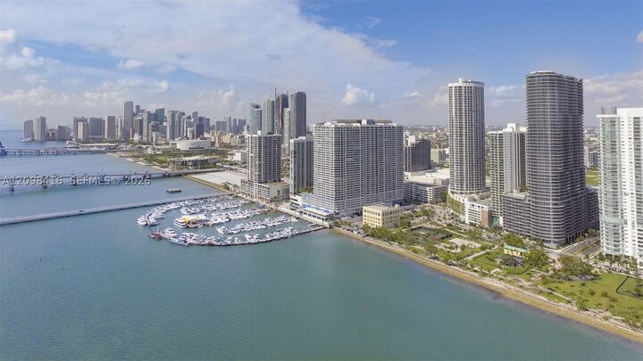 Property Photo:  488 NE 18th St 3104  FL 33132 