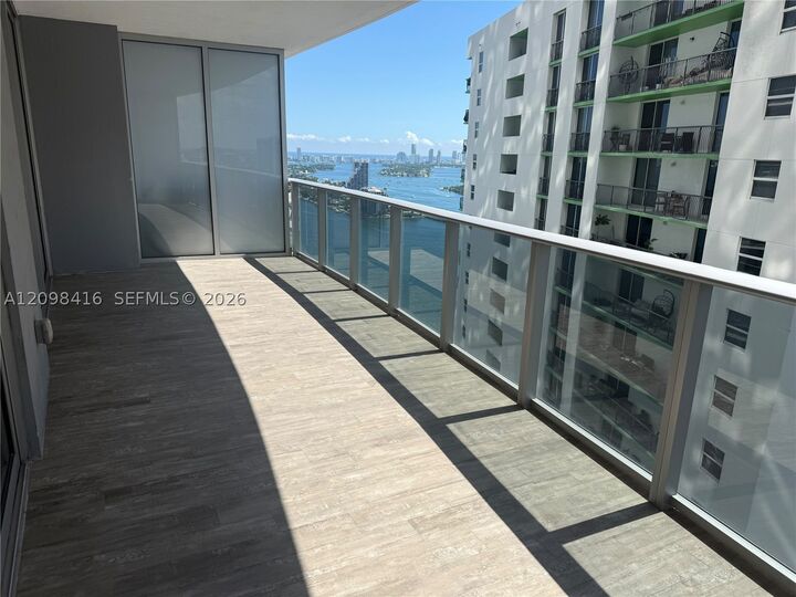 Property Photo:  488 NE 18th St 3104  FL 33132 