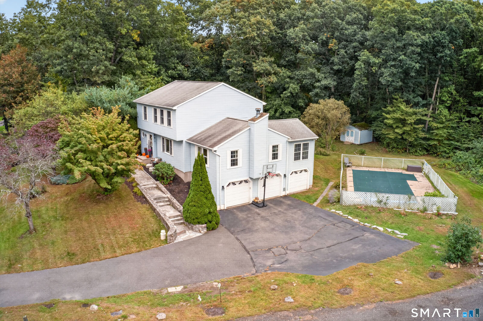 Property Photo:  18 Rockridge Terrace  CT 06712 