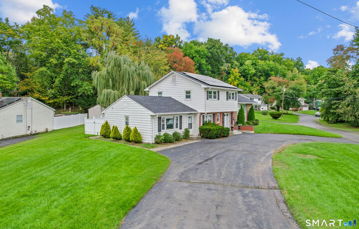 Property Photo:  88 Wintonbury Avenue  CT 06002 