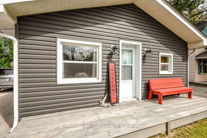 Photo de la propriété: 246 Gill Street ON L3V 4K4