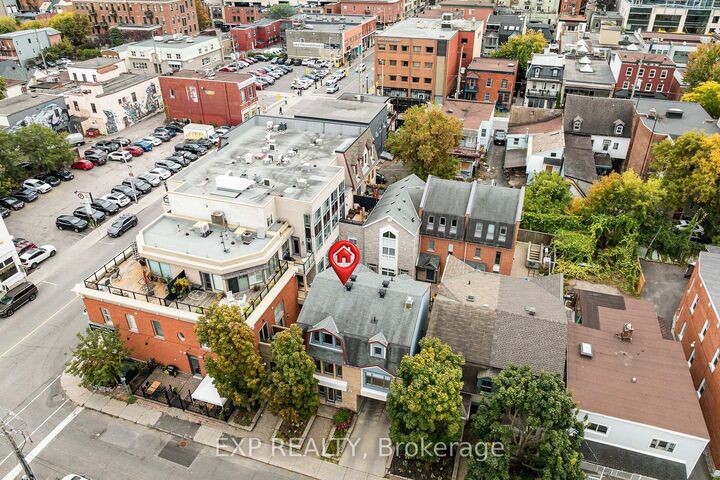 Property Photo:  122 Guigues Avenue W Unit 1 Level 1  ON K1N 5H7 