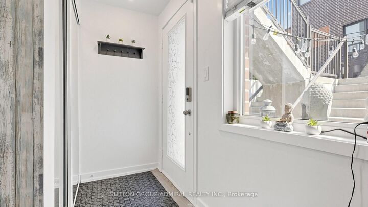 Property Photo: 869 Wilson Avenue 14 ON M3K 0A4