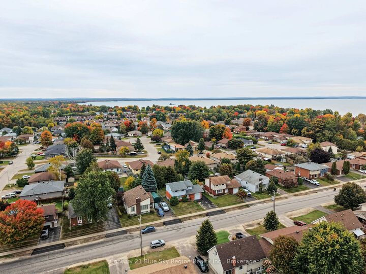 Property Photo:  188 Marshall Park Drive  ON P1A 3L2 