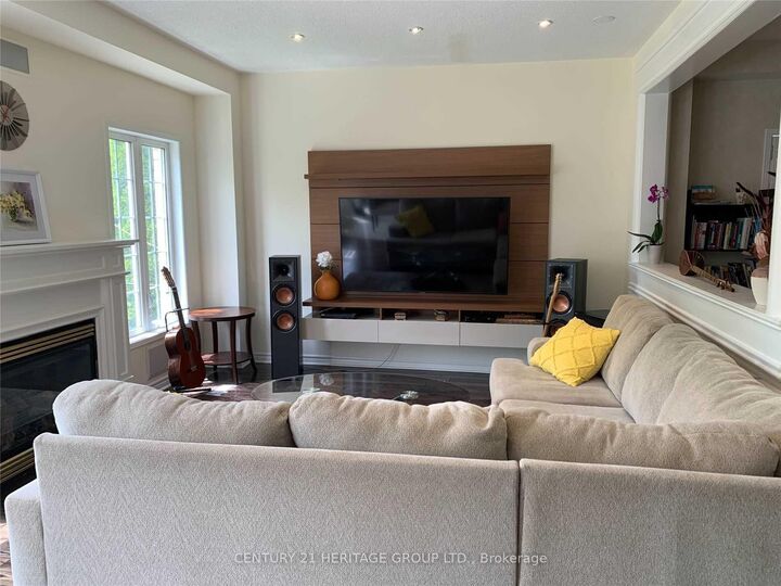 Property Photo: 145 Old Colony Road ON L4E 5C7