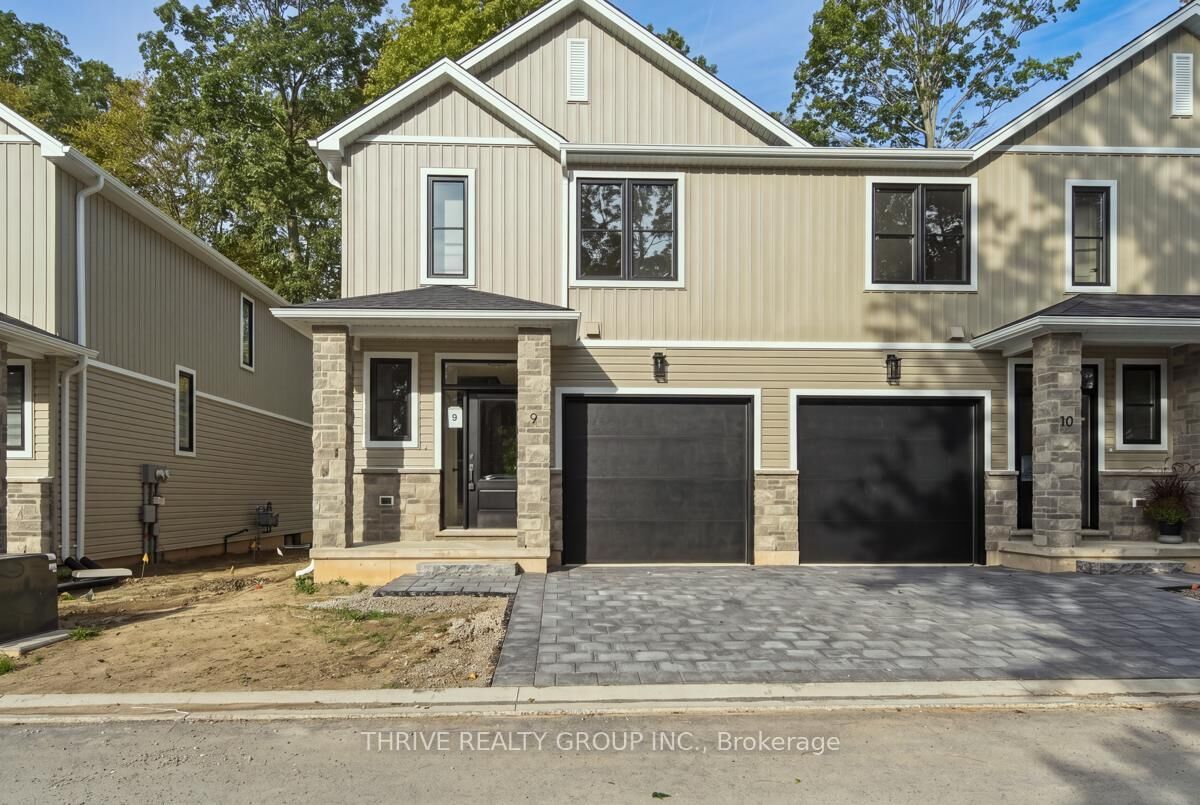 Property Photo:  279 Hill Street 13  ON N5L 0C4 