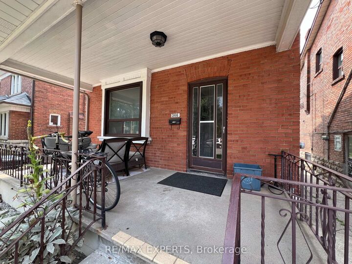 Property Photo:  366 Lauder Avenue 2nd Floor  ON M6E 3H8 