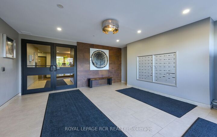 Property Photo:  25 Kay Crescent Ll02  ON N1L 0P2 