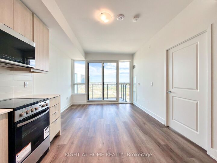 Property Photo:  125 Nipissing Road 1202B  ON L9T 1R3 