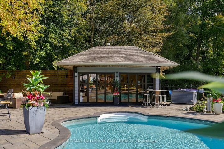 Property Photo:  6513 King Road  ON L0G 1N0 