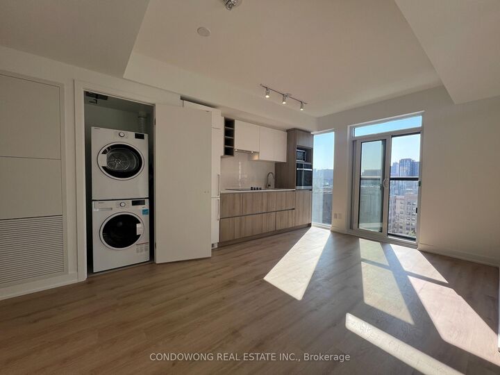 Property Photo:  319 Jarvis Street 1705  ON M5B 0C8 