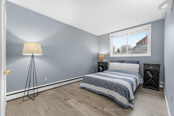 Property Photo:  454 Carlton Street 7  ON L2M 4X1 