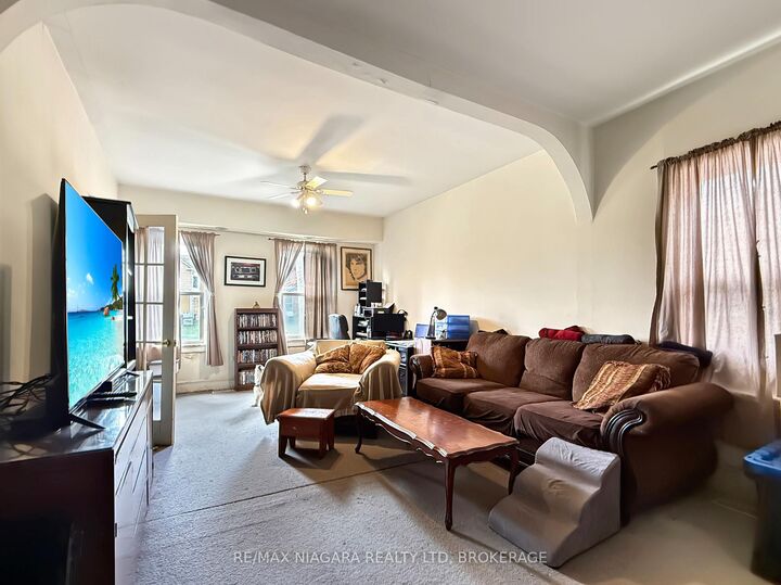 Property Photo: 35 Forsythe Street ON L2A 1X1