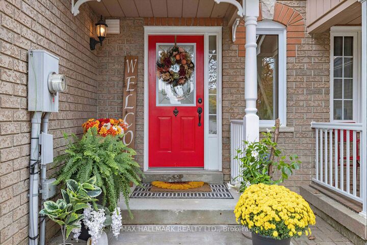 Photo de la propriété:  484 Bartholomew Drive  ON L3X 2E5 