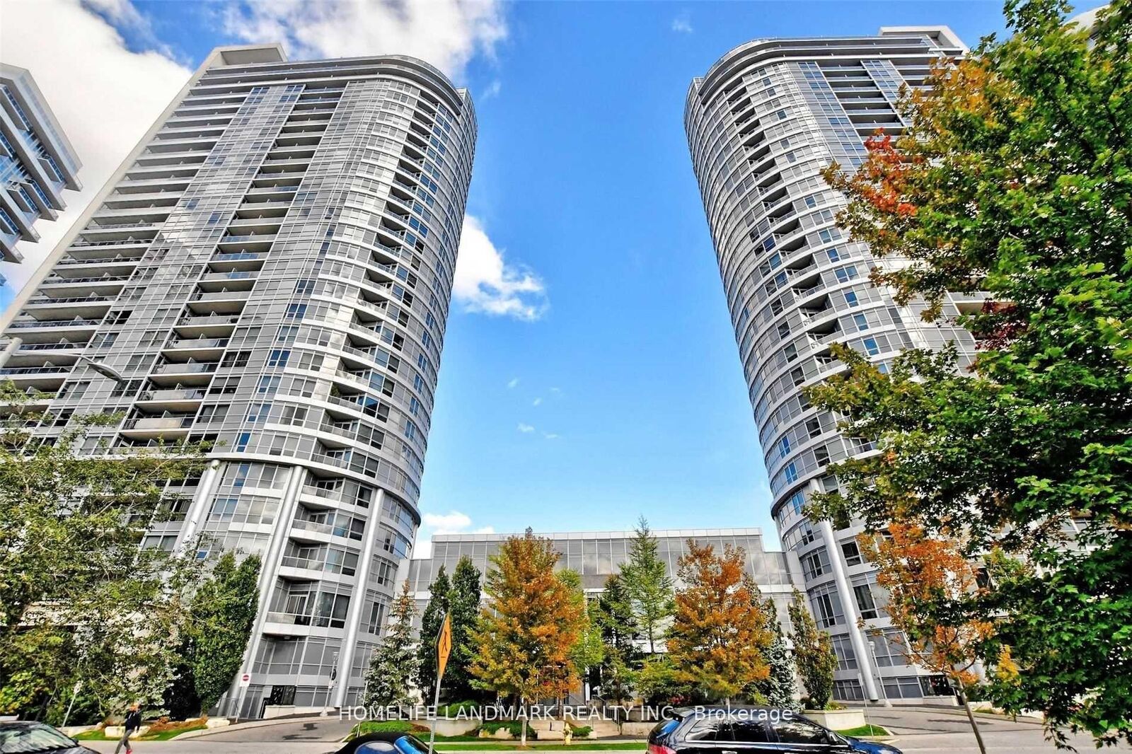 Property Photo:  151 Village Green Square 2306  ON M1S 0K5 