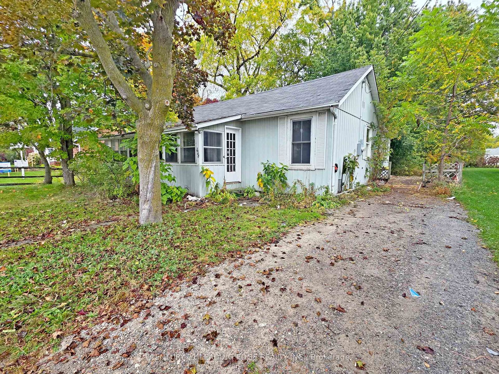Property Photo:  49 High Street  ON L0E 1R0 