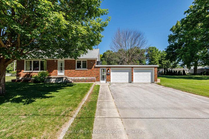 Property Photo:  2 Buist Street  ON L0M 1P0 