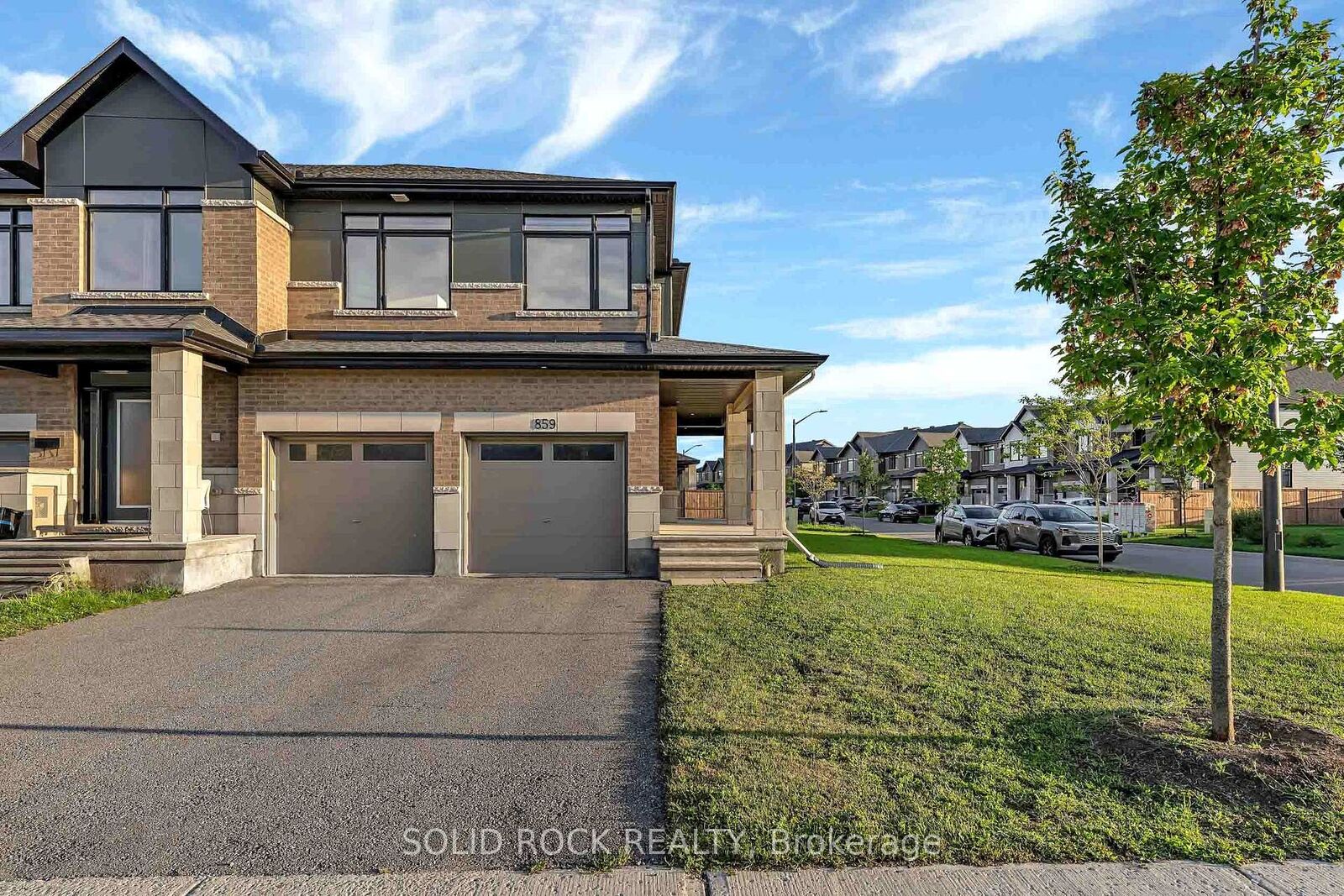 Property Photo: 859 Solarium Avenue E ON K4M 0H1