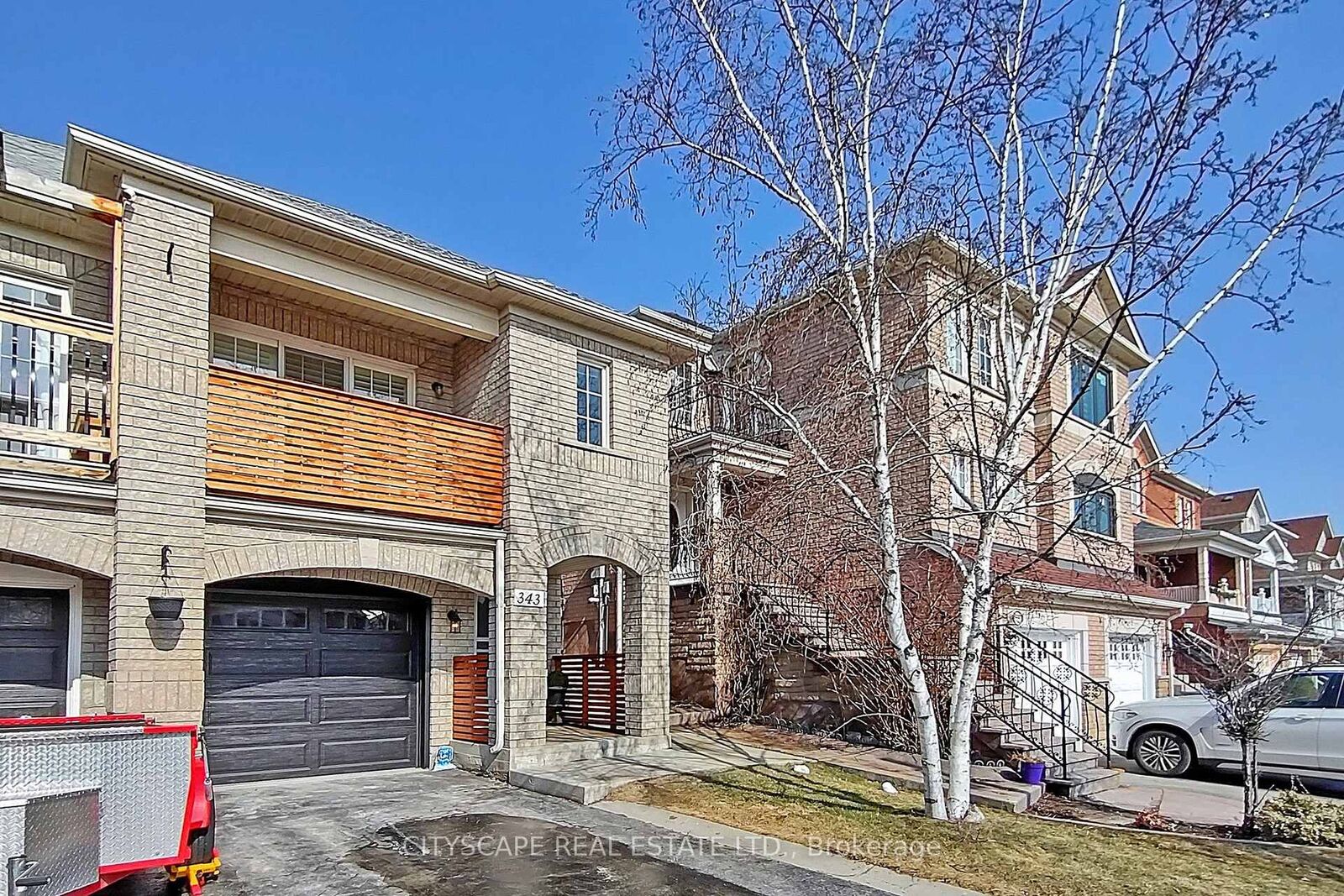Property Photo:  343 Wildgrass Road  ON L5B 4H1 