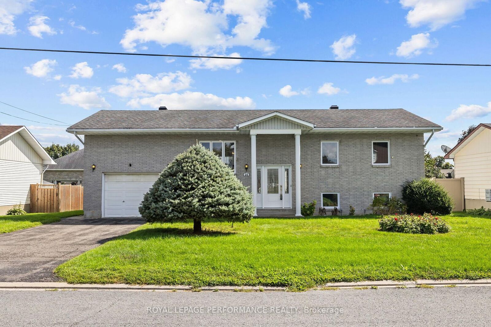 Property Photo:  14 Albert Street  ON K0A 1M0 