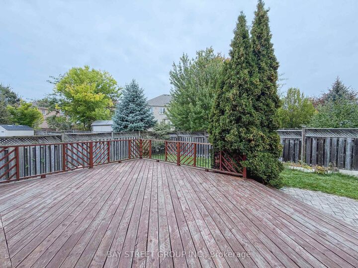 Property Photo: 30 Emery Hill Boulevard ON L6C 2W7