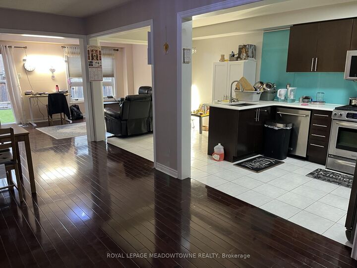 Property Photo:  1240 Costigan Road  ON L9T 0Y9 