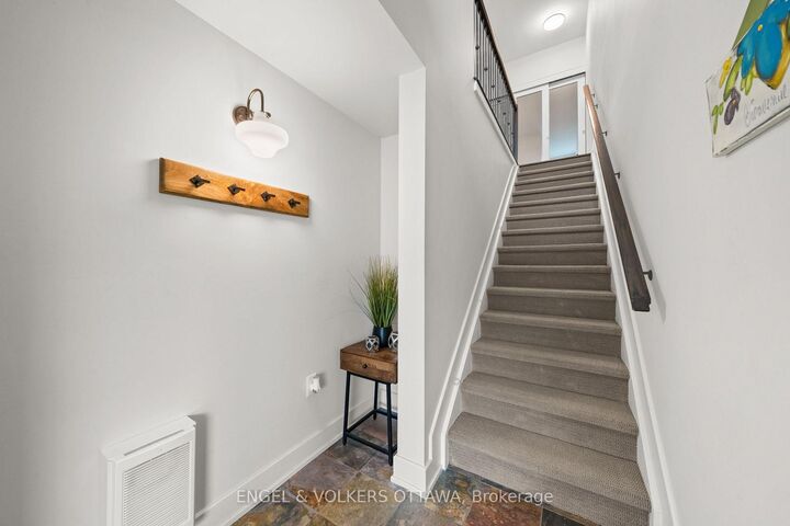 Property Photo:  244 Mullin Private  ON K1W 0K6 