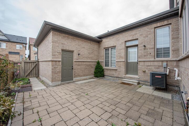 Property Photo:  153 Barons Street  ON L4H 3Y7 
