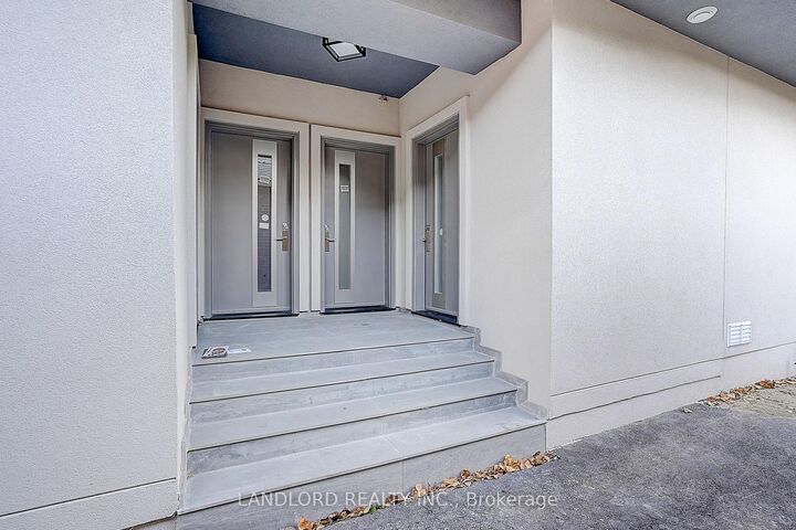 Property Photo:  1344 Pape Avenue Unit 4  ON M4K 3X2 