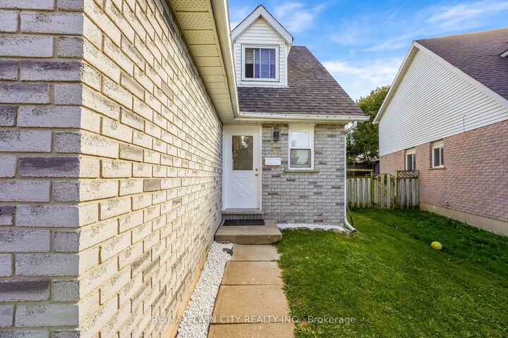 Property Photo: 47 Bushnell Drive ON N1R 8C5