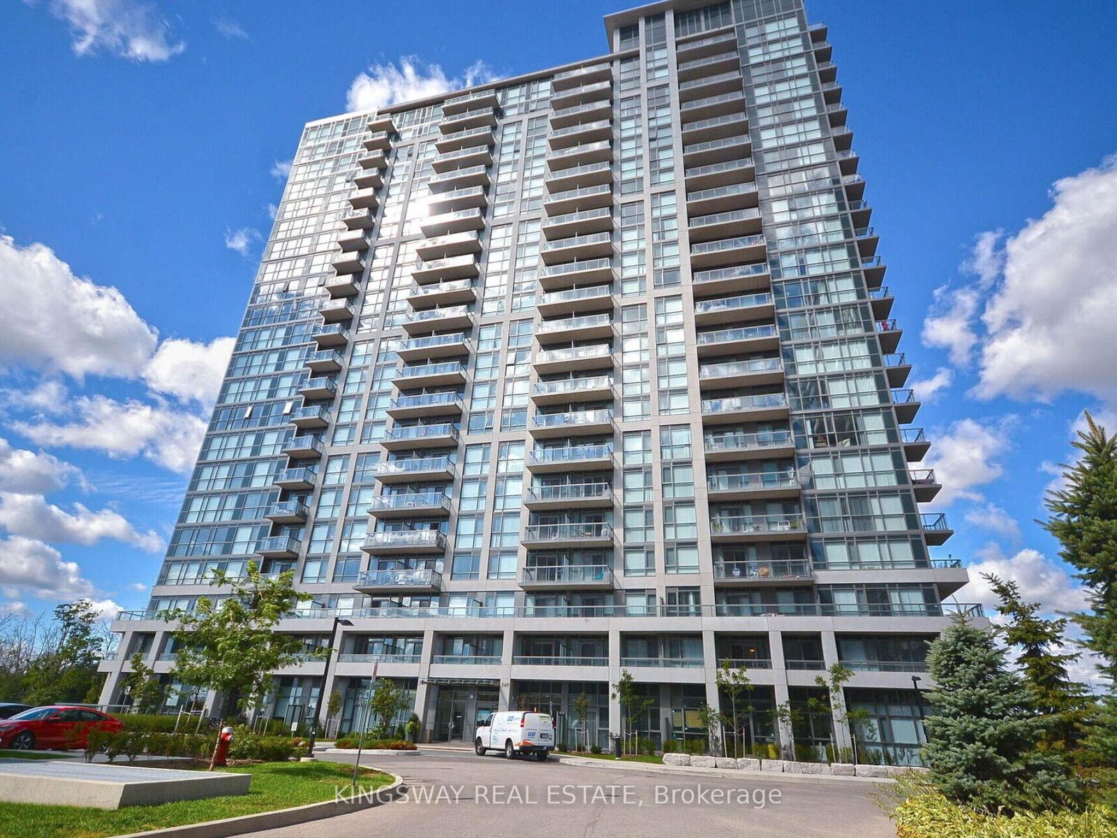 Property Photo:  349 Rathburn Road Ph 111  ON L5B 0G9 
