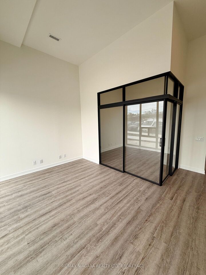 Property Photo:  350 Prince Charles Drive 128  ON L3C 7B3 