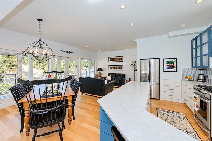 Property Photo:  200 Marina Way  BC V9Z 1N6 