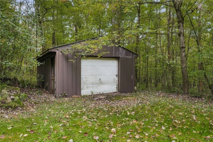 Property Photo:  322 Fassinger Rd  PA 16033 