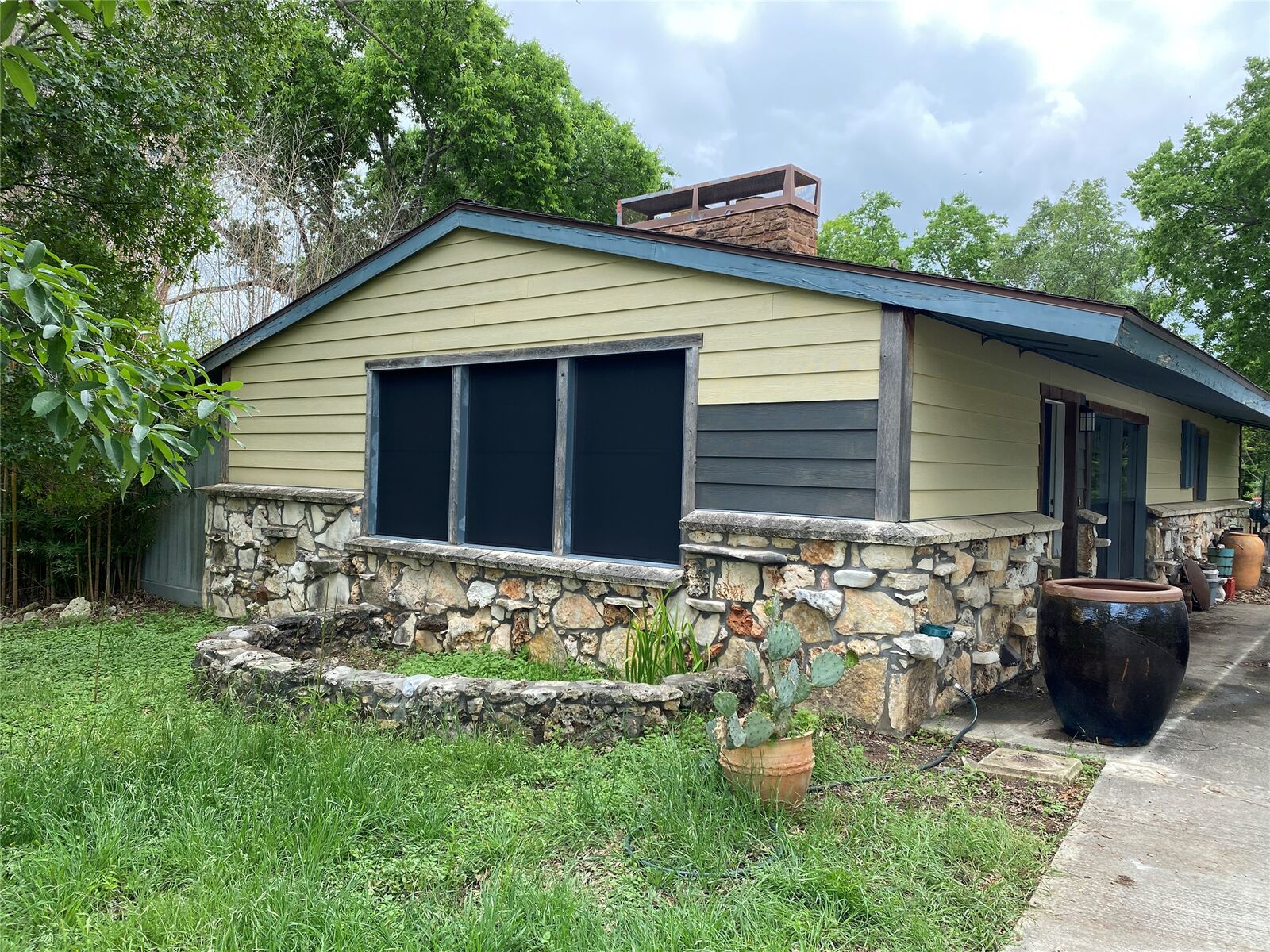 Property Photo:  47 Presidio Road  TX 78676 