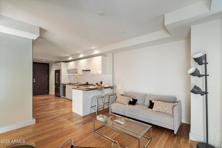 Property Photo:  4422 N 75th Street 2006  AZ 85251 