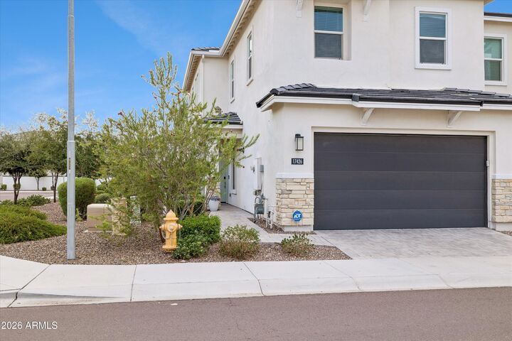 Property Photo: 17426 N 49th Street AZ 85254