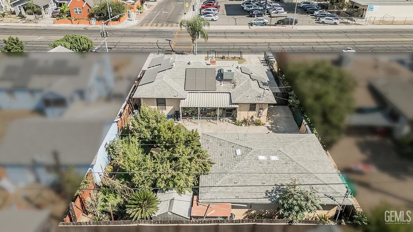 Property Photo:  4704 E Tulare Street  CA 93702 