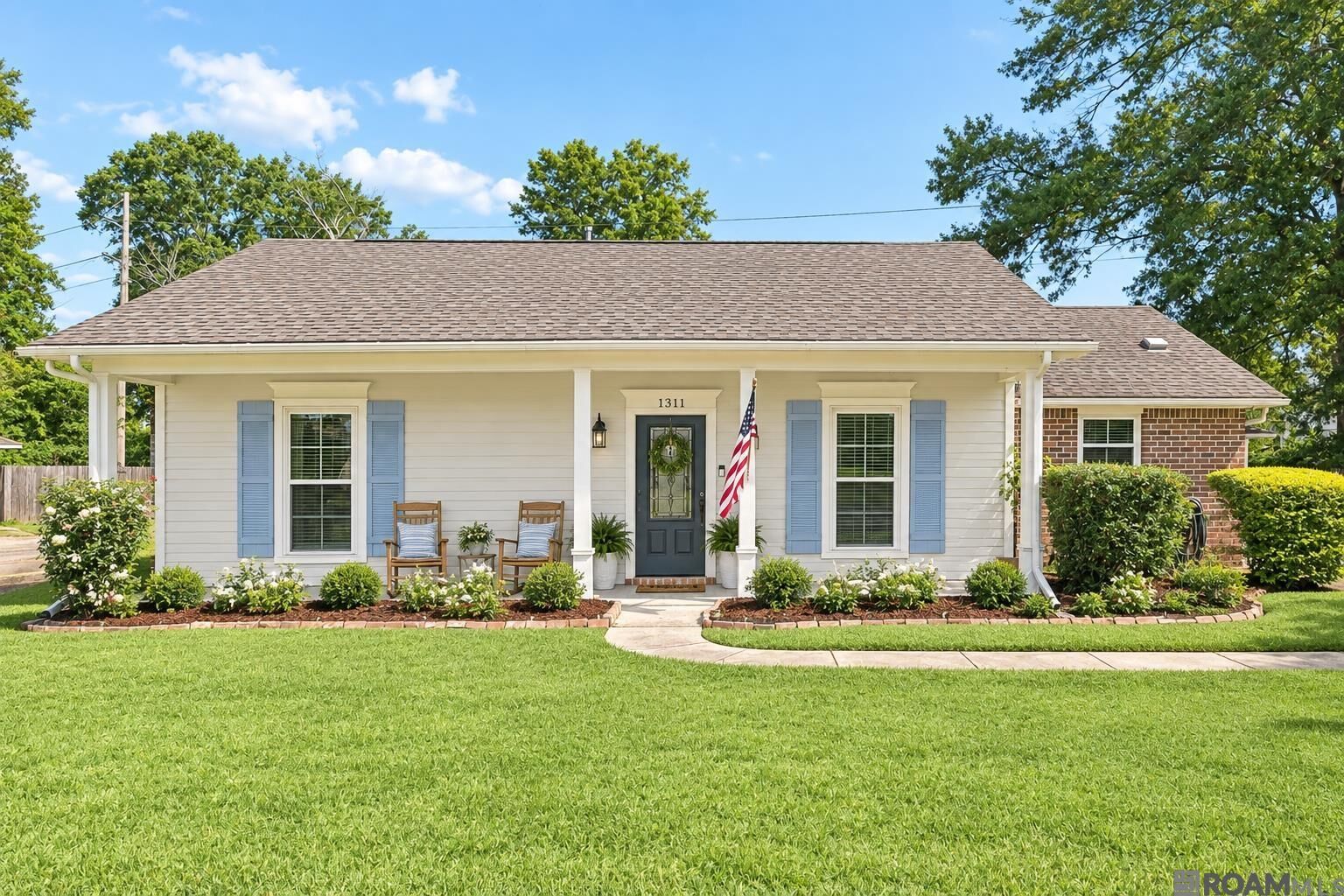 Property Photo: 1311 Tallwood Dr LA 70816